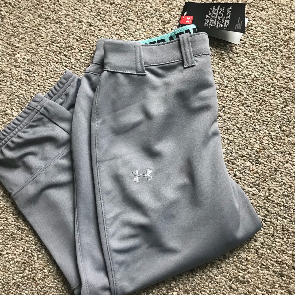 NWT Women’s under armour grey baseball pants